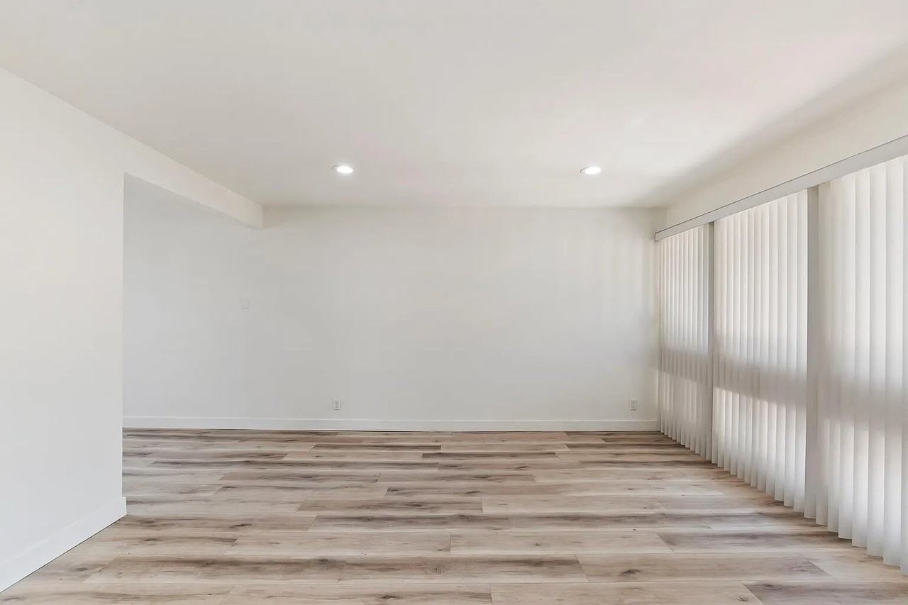 445 Bradshaw East Lane - Photo 2 of 18