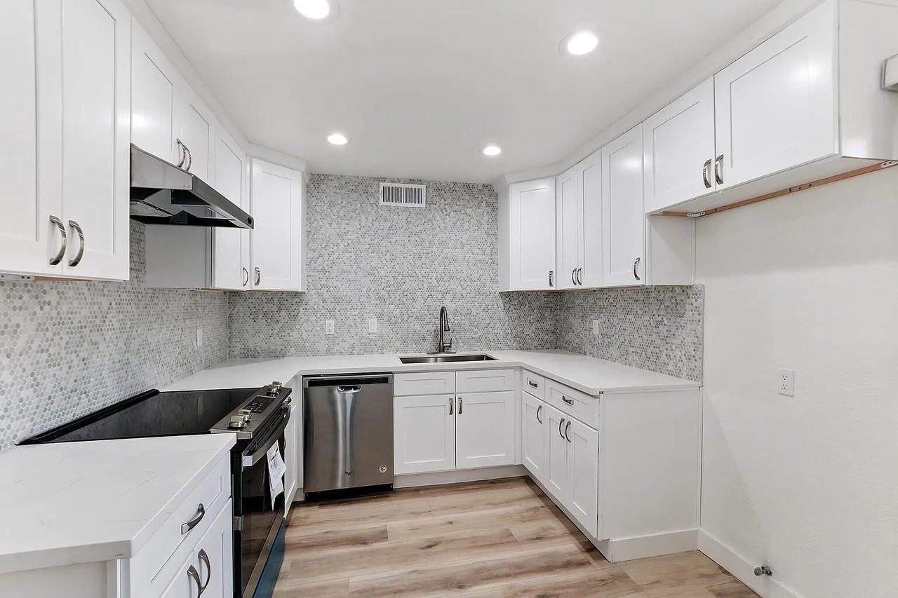 445 Bradshaw East Lane - Photo 7 of 18