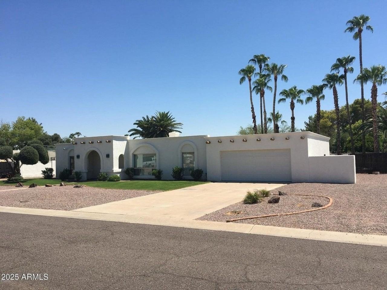 5623 E Aster Dr - Photo 4 of 33