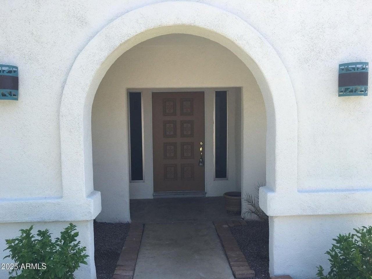 5623 E Aster Dr - Photo 6 of 33