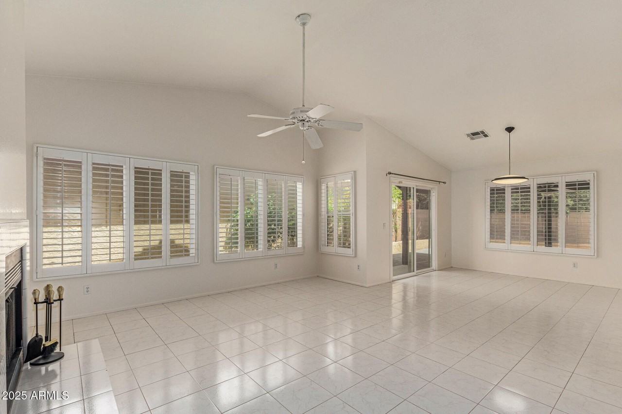 4167 W Gail Dr - Photo 6 of 28
