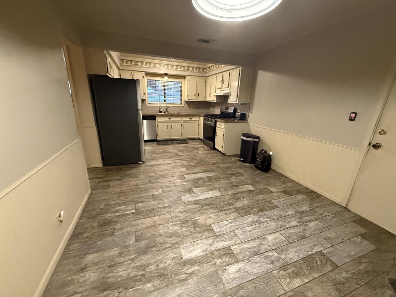 1815 Helena Ave - Photo 5 of 10