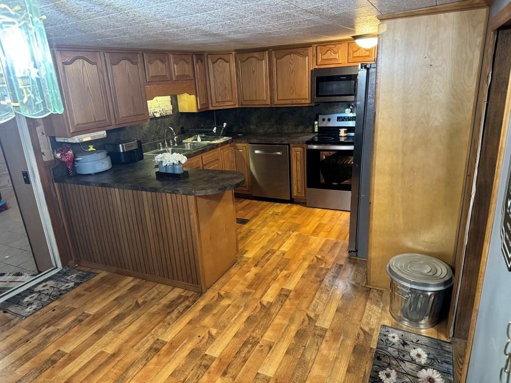 260 Hoye Rd. - Photo 6 of 32