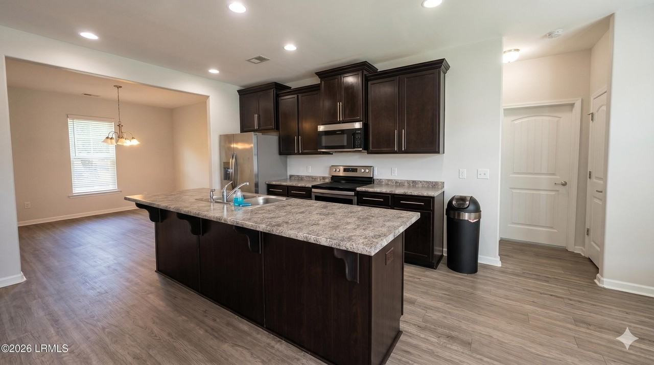181 Okatie Park Cir W - Photo 6 of 28