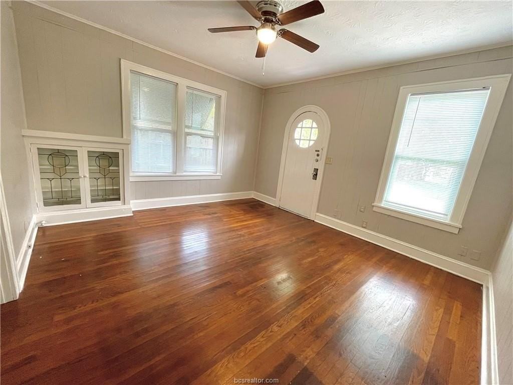 907 Bina St #A - Photo 2 of 23
