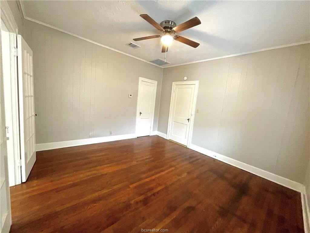 907 Bina St #A - Photo 5 of 23