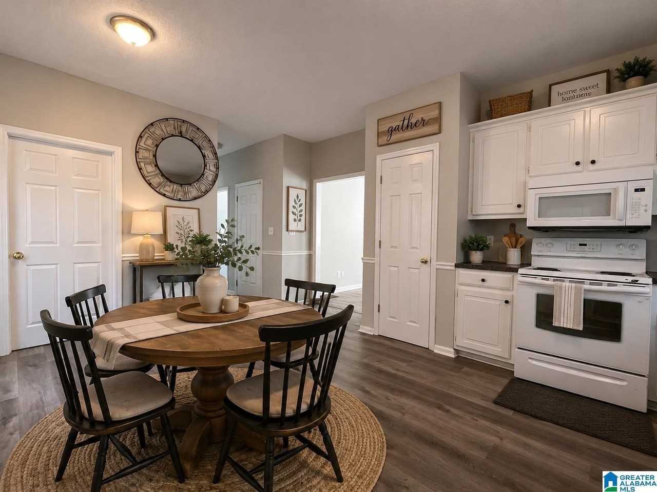 6122 Summer Side Dr - Photo 3 of 27