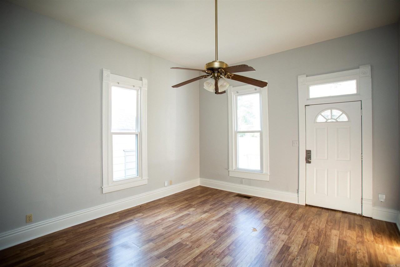 313 W 23rd St - Photo 2 of 18