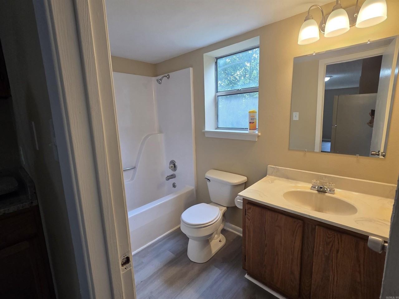 111 Harvard St #A - Photo 5 of 11