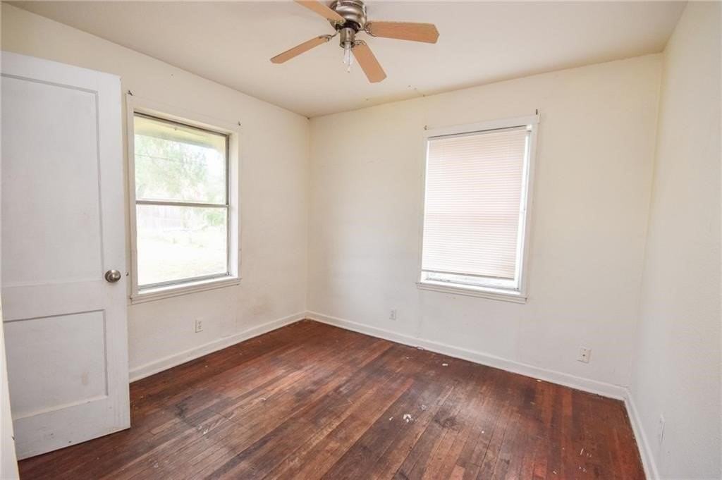 4002 Mcardle Rd - Photo 3 of 4