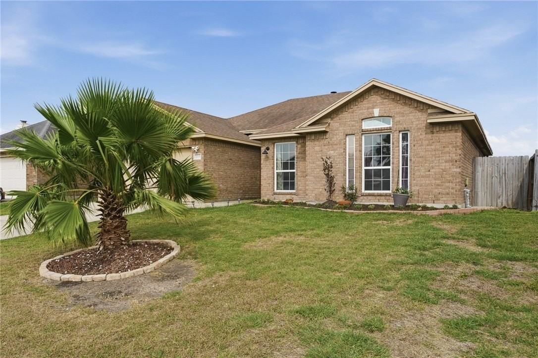 3209 Turkey Hollow Ct - Photo 2 of 26