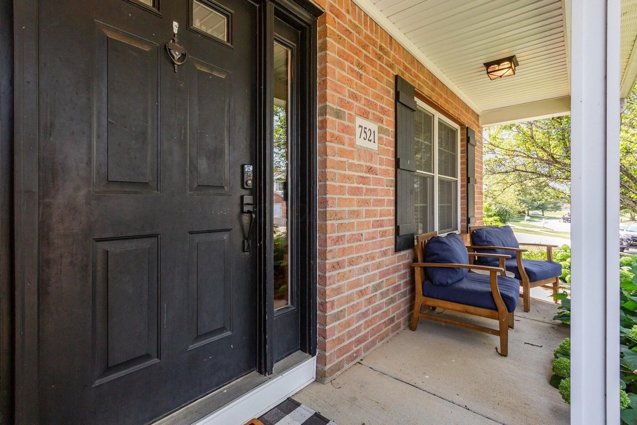 7521 Daisy Ln - Photo 4 of 35