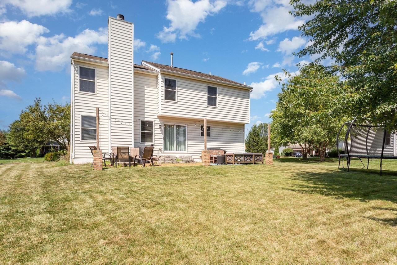 7521 Daisy Ln - Photo 5 of 35
