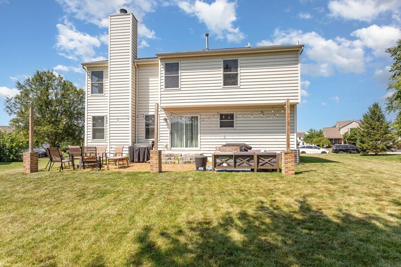 7521 Daisy Ln - Photo 6 of 35
