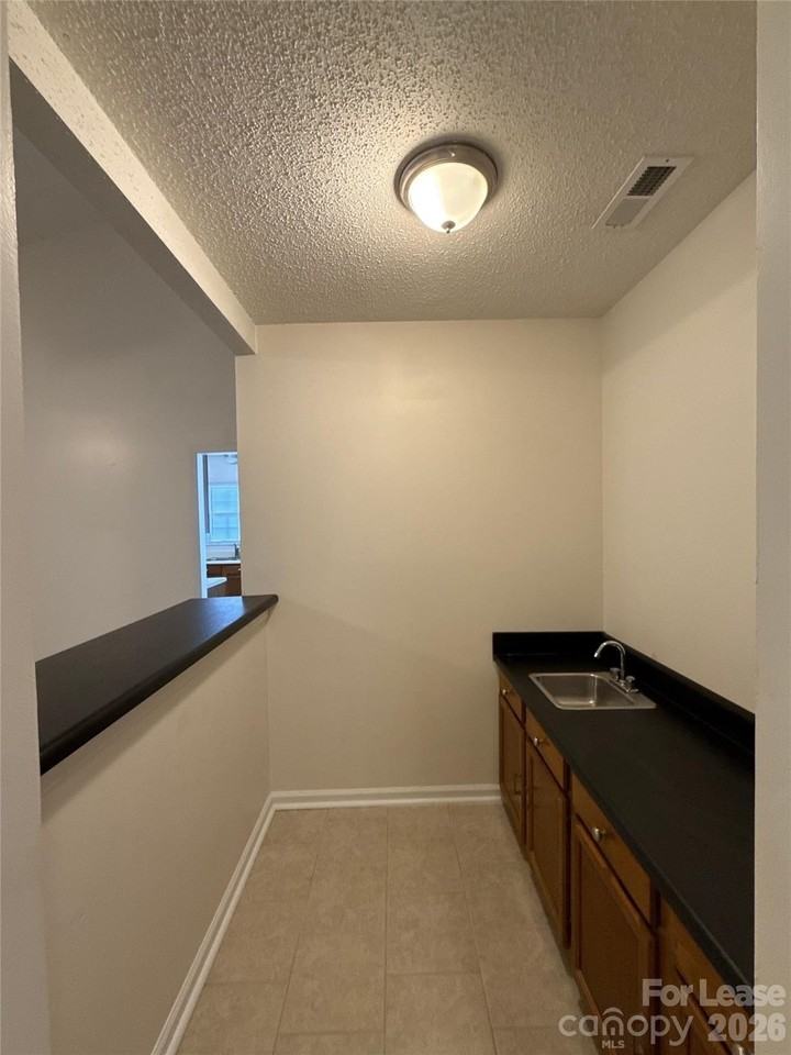 13500 Stephendale Dr - Photo 4 of 17
