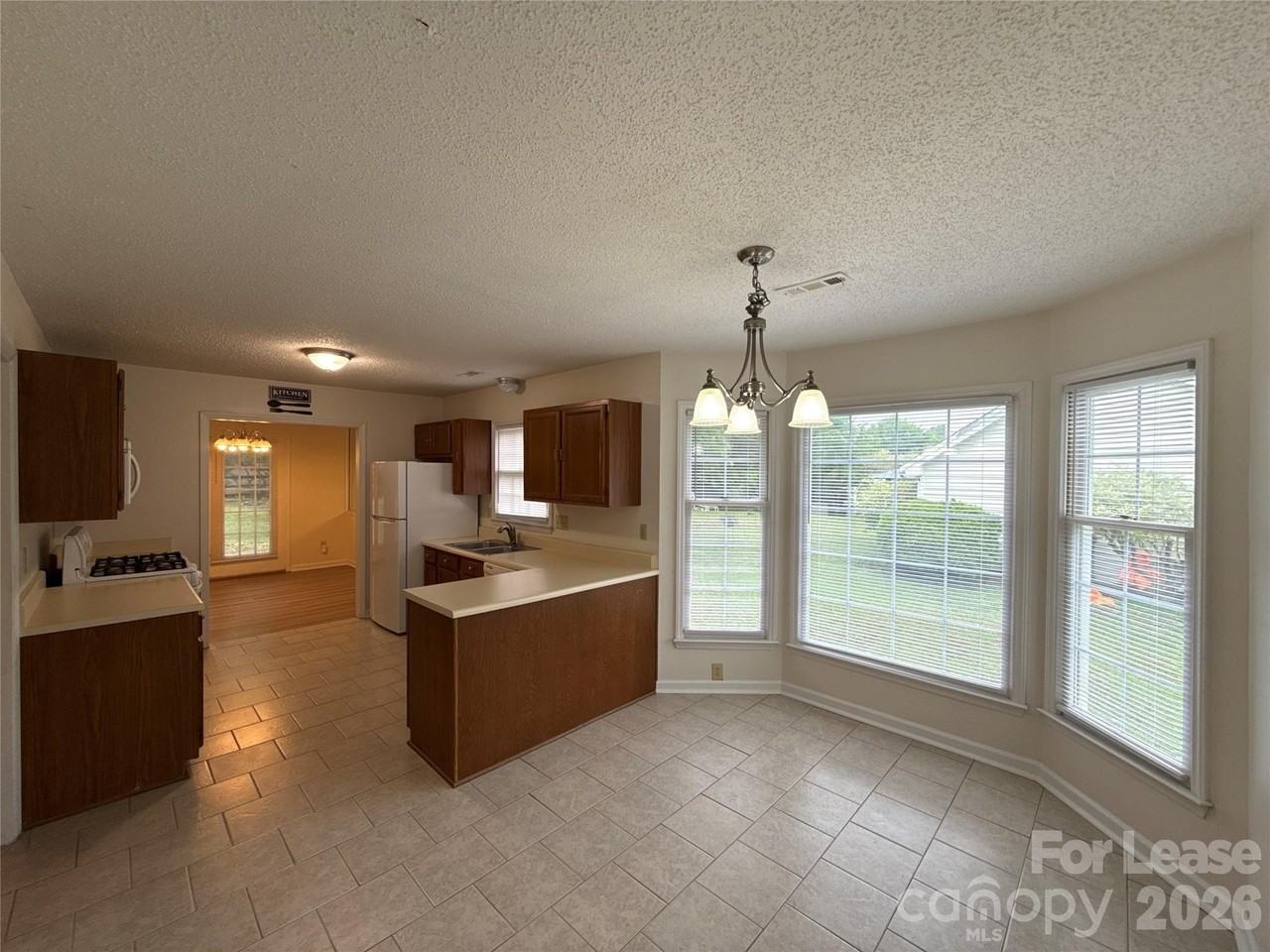 13500 Stephendale Dr - Photo 6 of 17