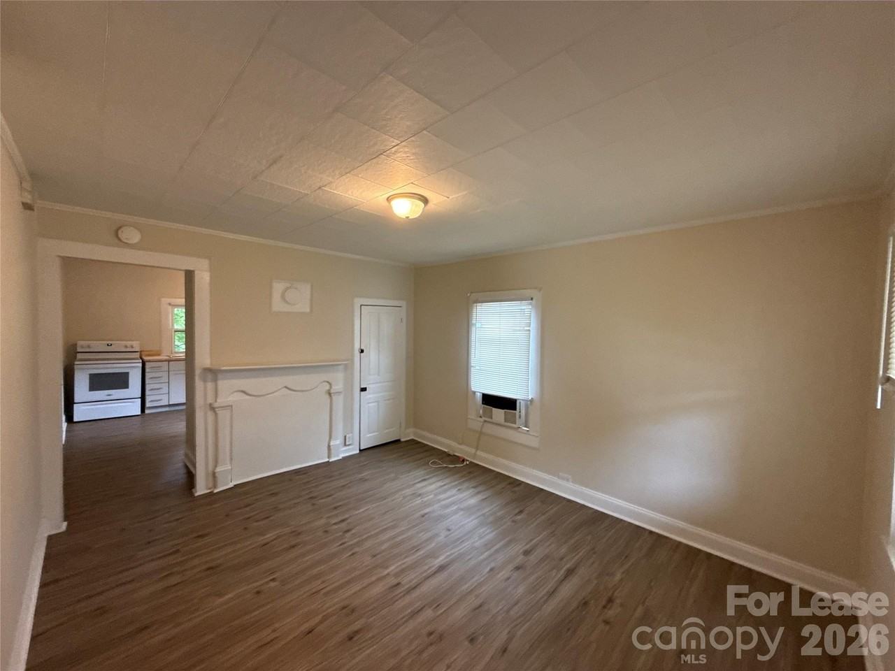 275 Academy Ave Nw - Photo 3 of 12