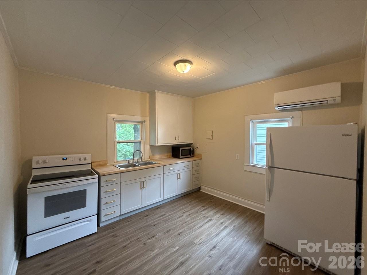 275 Academy Ave Nw - Photo 4 of 12