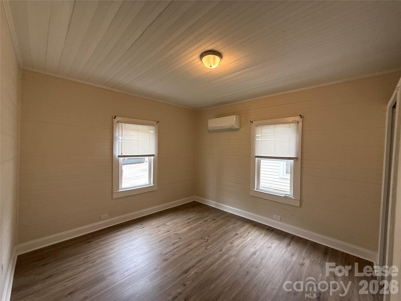 275 Academy Ave Nw - Photo 7 of 12
