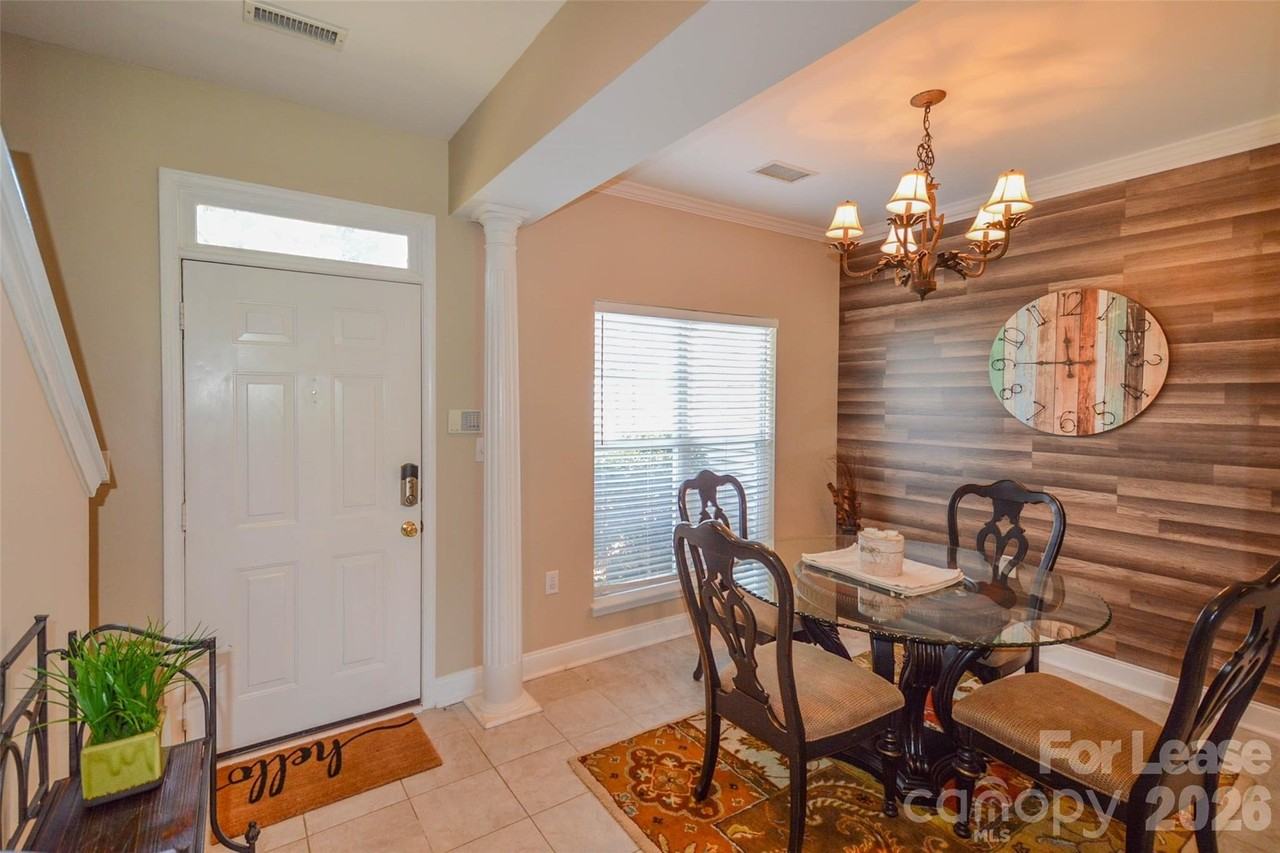 18821 Silver Quay Dr - Photo 4 of 28