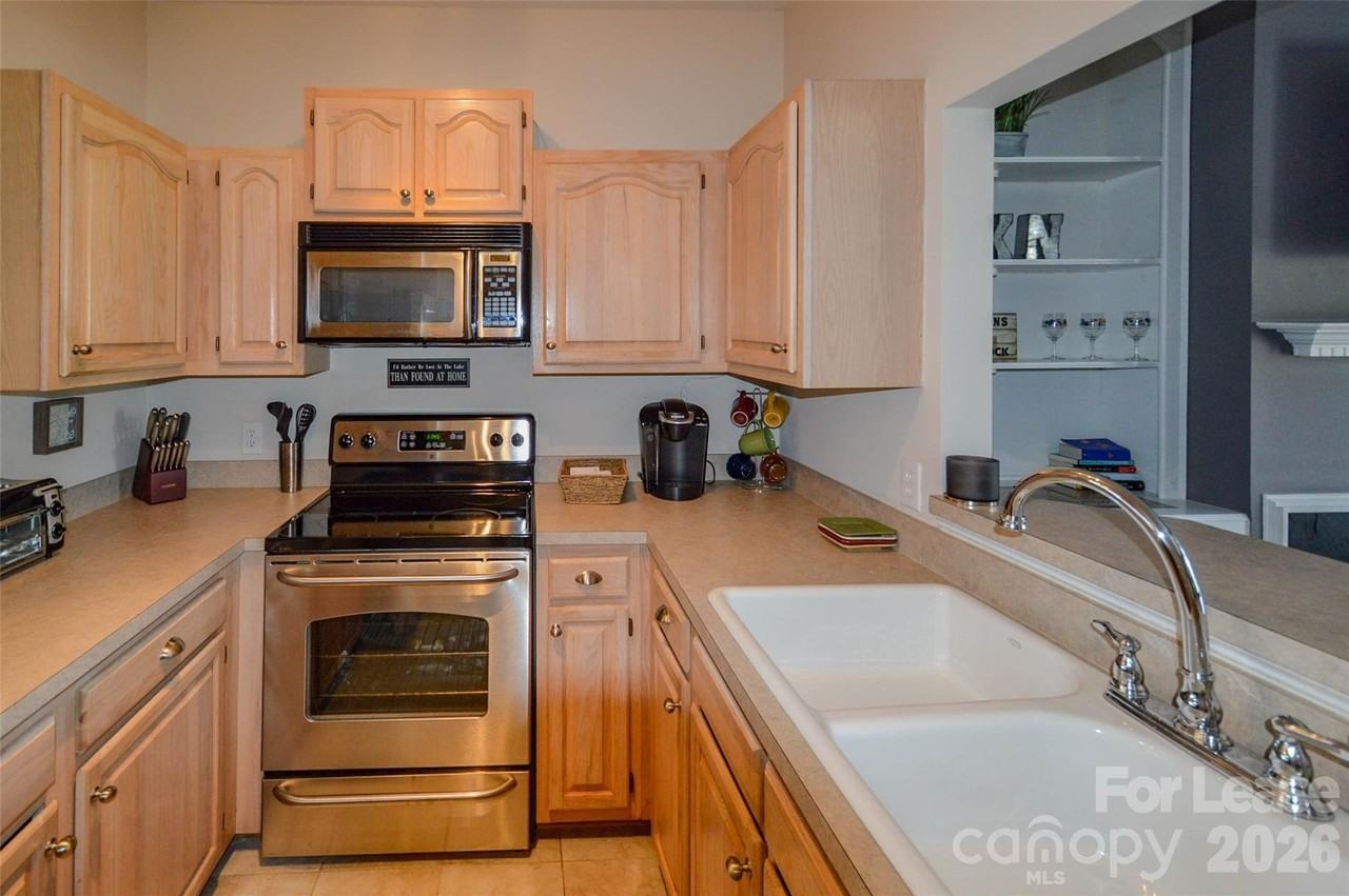 18821 Silver Quay Dr - Photo 7 of 28