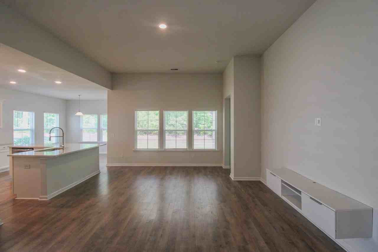 150 Daniels Creek Cir - Photo 2 of 27