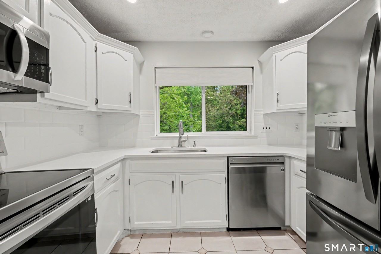 172 Gillies Ln #172 - Photo 2 of 29