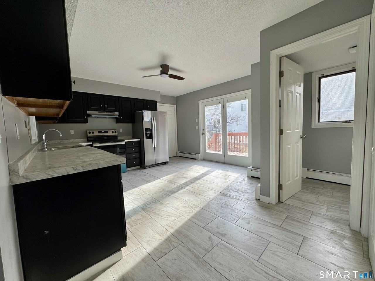 23 Katie Ln - Photo 4 of 13
