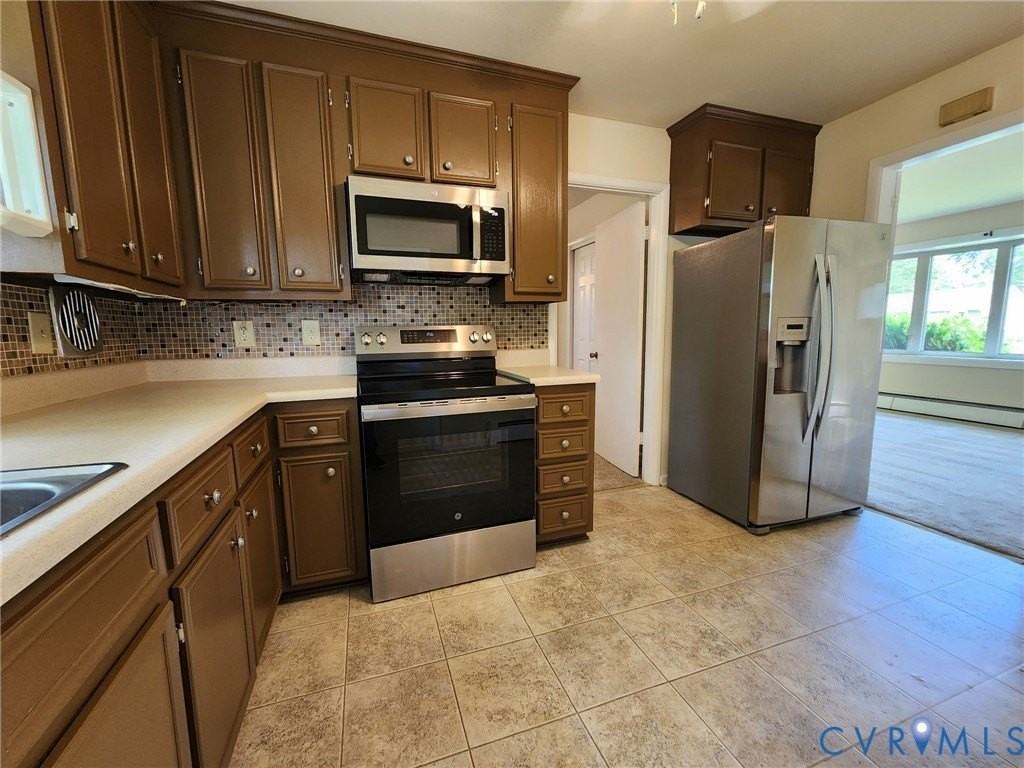 4704 Greenleigh Rd - Photo 4 of 7