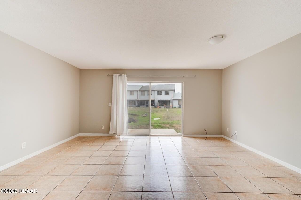 1602 Deer Springs Rd - Photo 6 of 39
