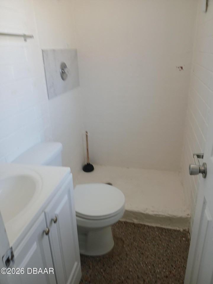 703 S Ridgewood Ave #7 - Photo 4 of 4