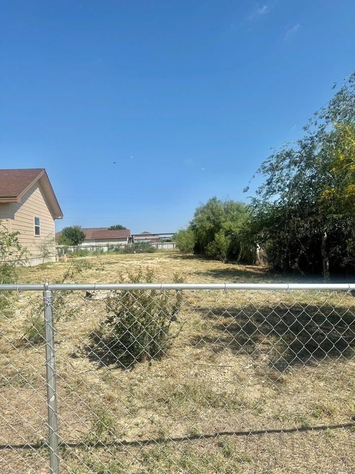 144 Six Shooter Rd - Photo 4 of 12