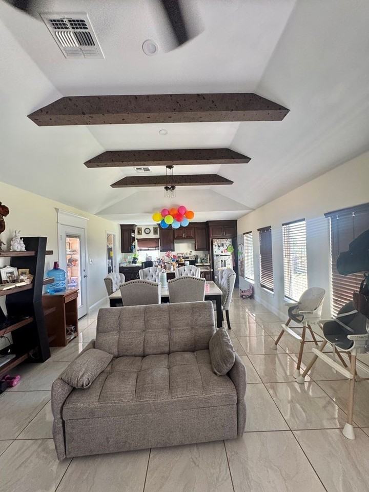 144 Six Shooter Rd - Photo 5 of 12