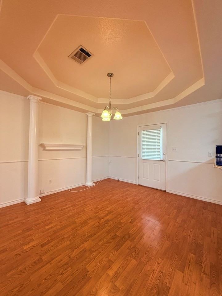 1659 Champion Cir - Photo 7 of 22