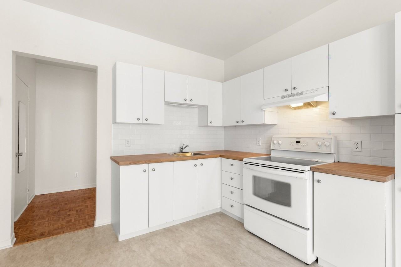 4889 Rue Saint-Dominique - Photo 3 of 12