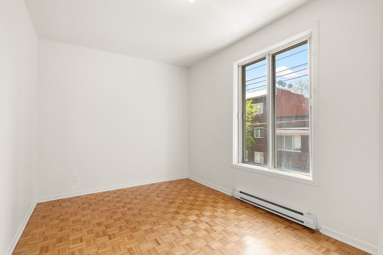 4889 Rue Saint-Dominique - Photo 6 of 12