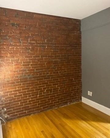 121 Salem 2C - Photo 5 of 8