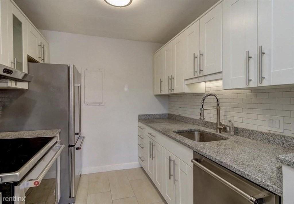 617 Massachusetts Ave - Photo 3 of 13