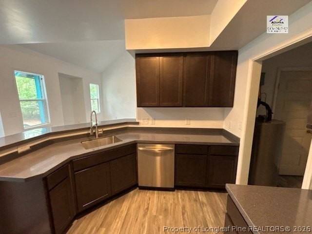 273 Brewster Dr - Photo 7 of 14