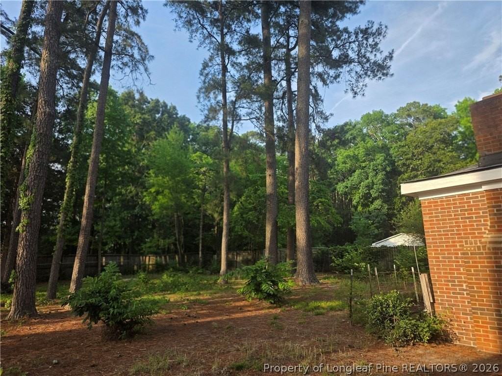 1125 Oakwood St - Photo 3 of 21
