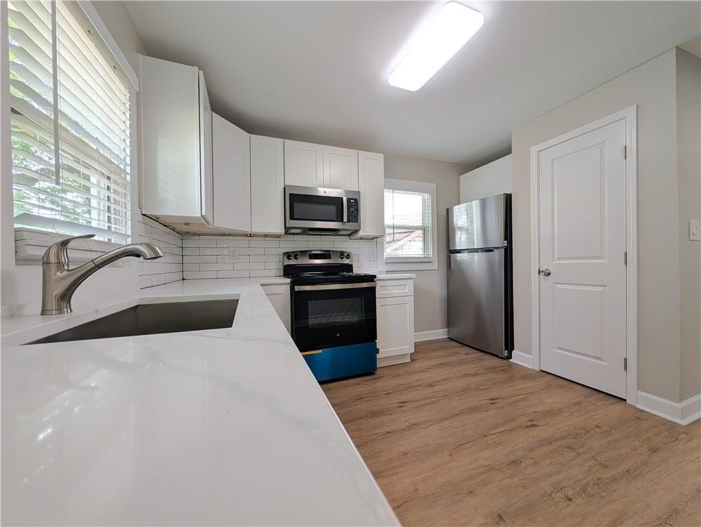 1377 Pine Ave - Photo 7 of 22