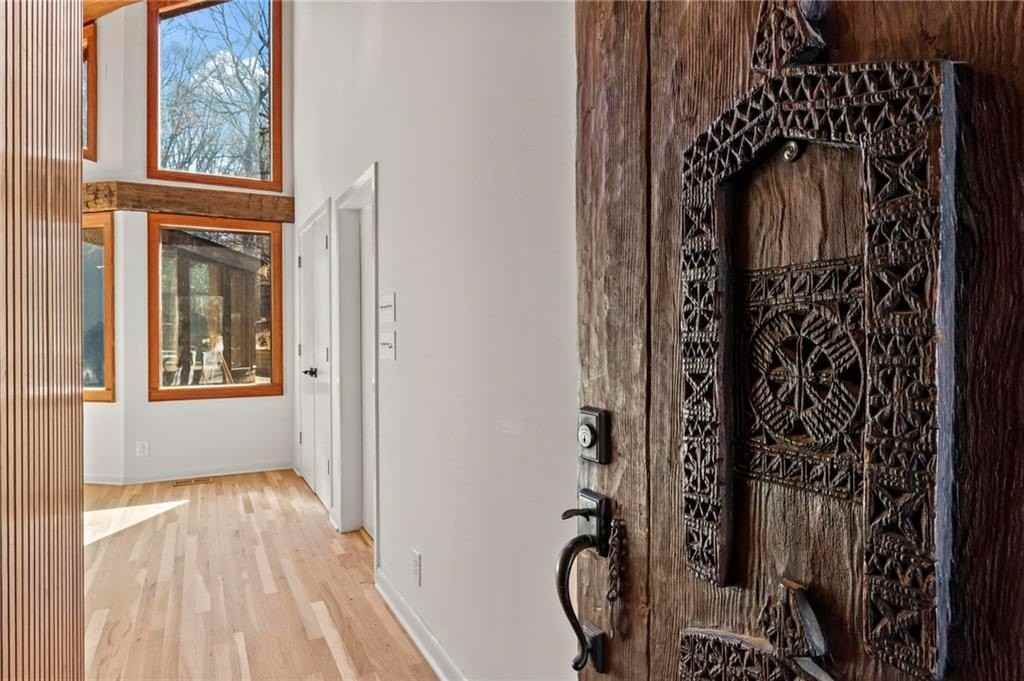 120 Laurel Dr Ne - Photo 3 of 50