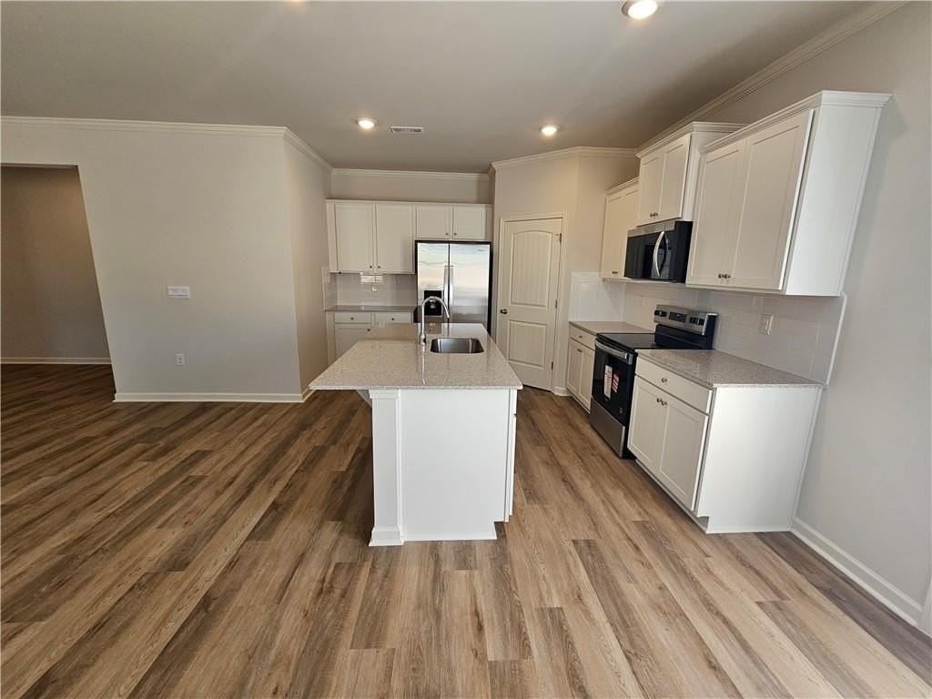 27 Berryville Dr - Photo 7 of 40