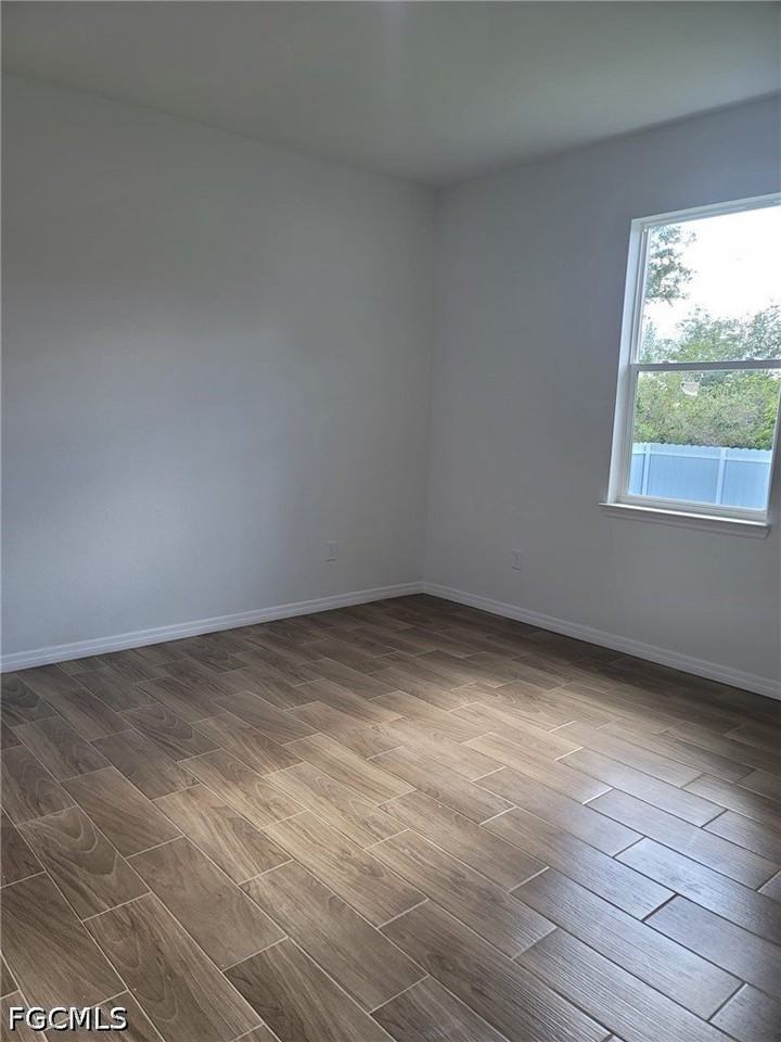 684 Thomas Sherwin Ave S - Photo 7 of 13