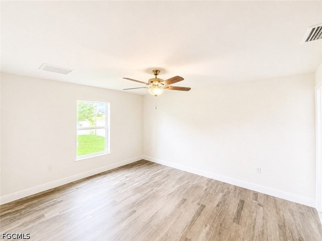 233 Nw 22nd Pl - Photo 6 of 8