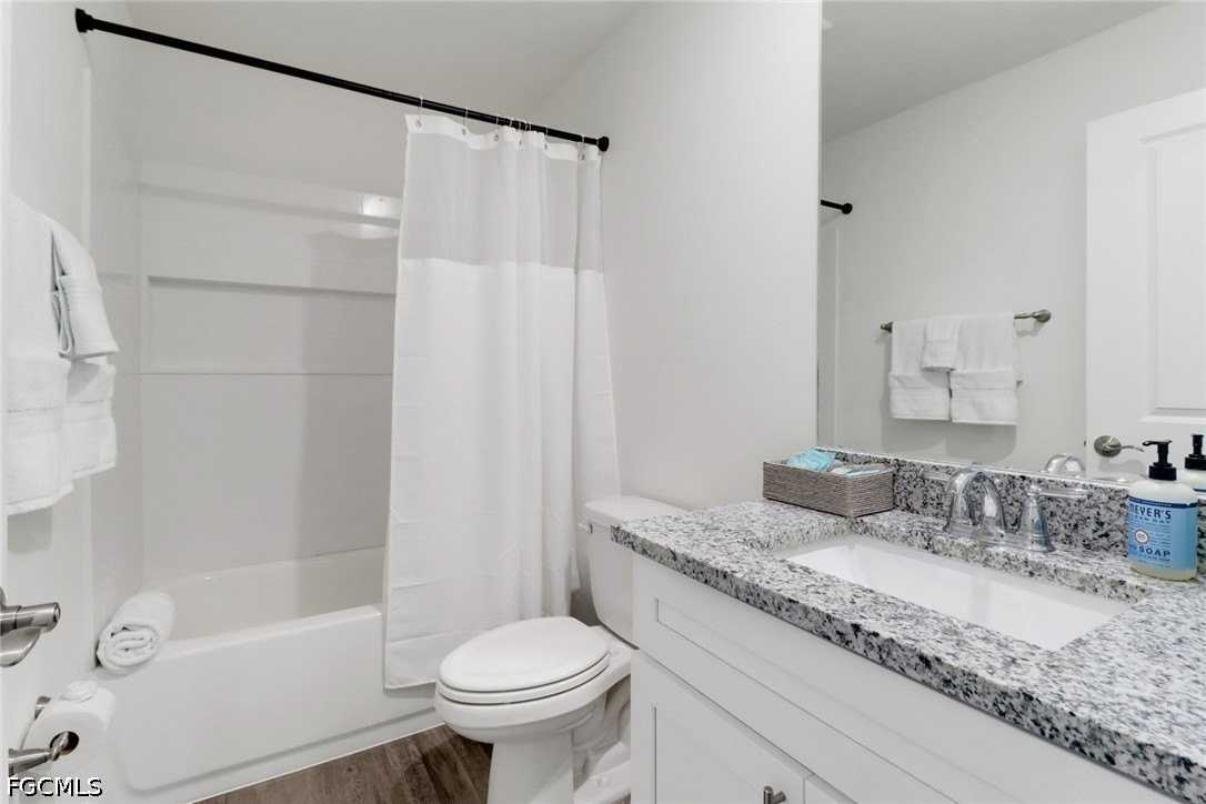 233 Nw 22nd Pl - Photo 7 of 8