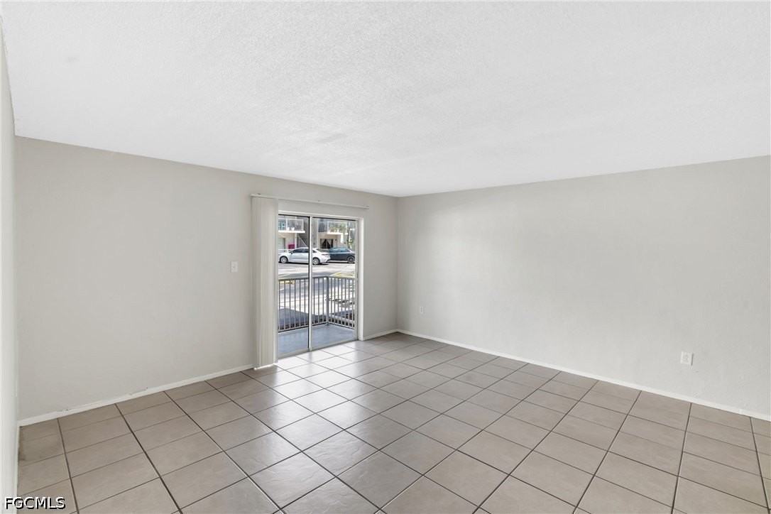 1830 Maravilla Ave #401 - Photo 7 of 24