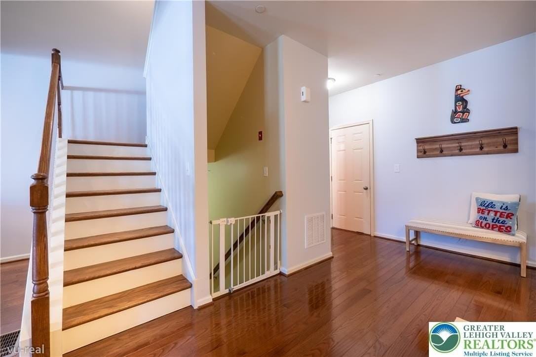 356 Pennycress Rd - Photo 5 of 38