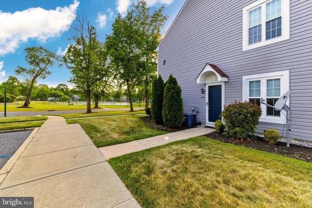 441 Paddock Ct