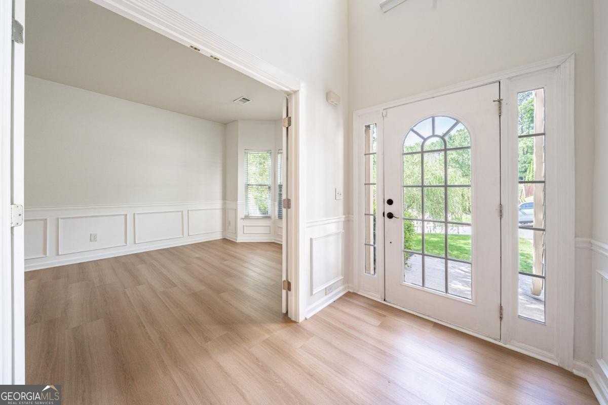 715 Moonlight Way - Photo 6 of 50